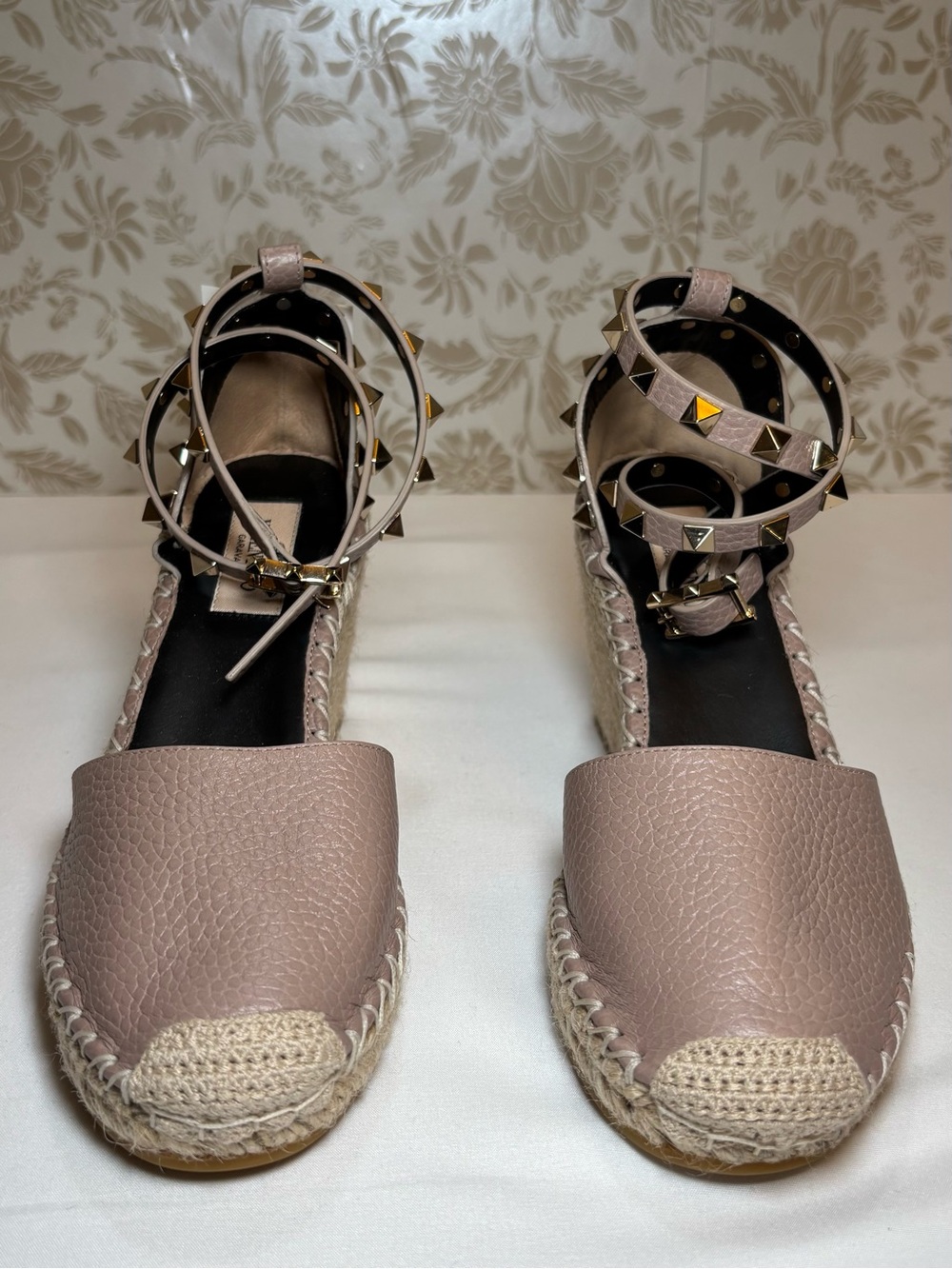 Never worn -Valentino Pink Leather Studded Ankle-Strap Espadrilles